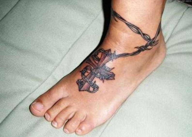 24 Tatouages De Fil De Fer Barbelé Qui Plaisent Aussi Aux