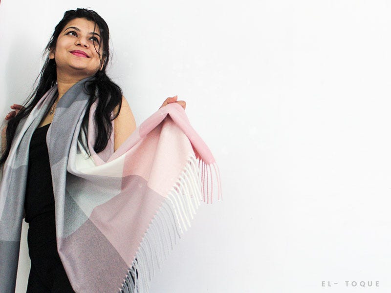 13 Inimitable Ways To Drape A Scarf El Toque Medium