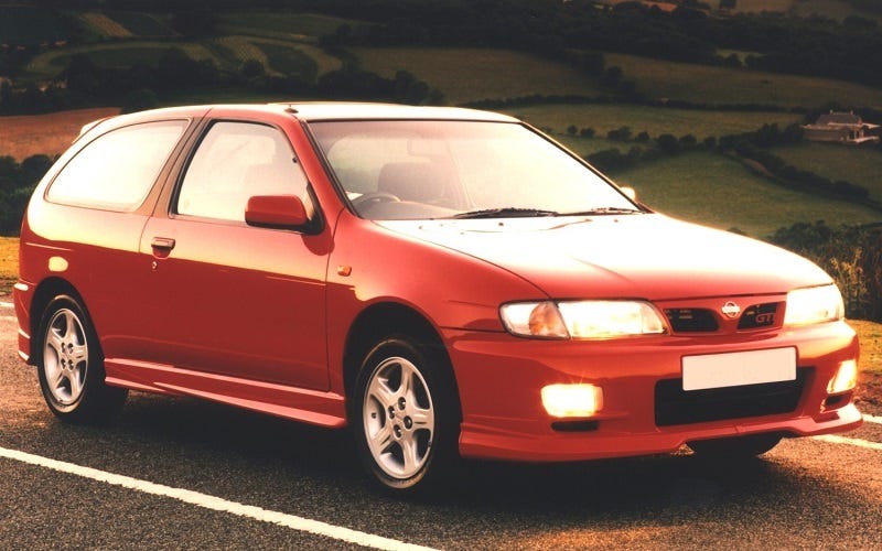 Nissan almera n 16