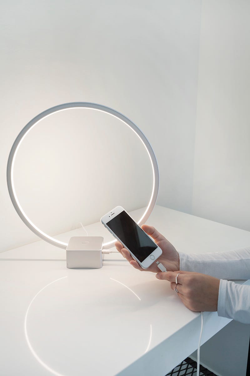 brightech circle lamp