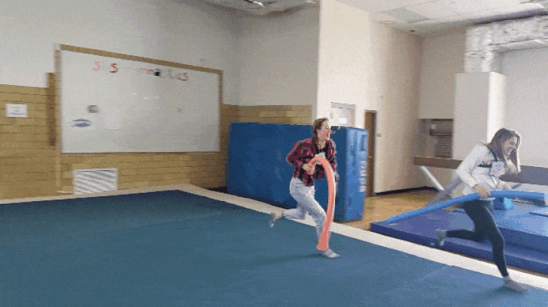 Featured image of post Pool Noodle Gif