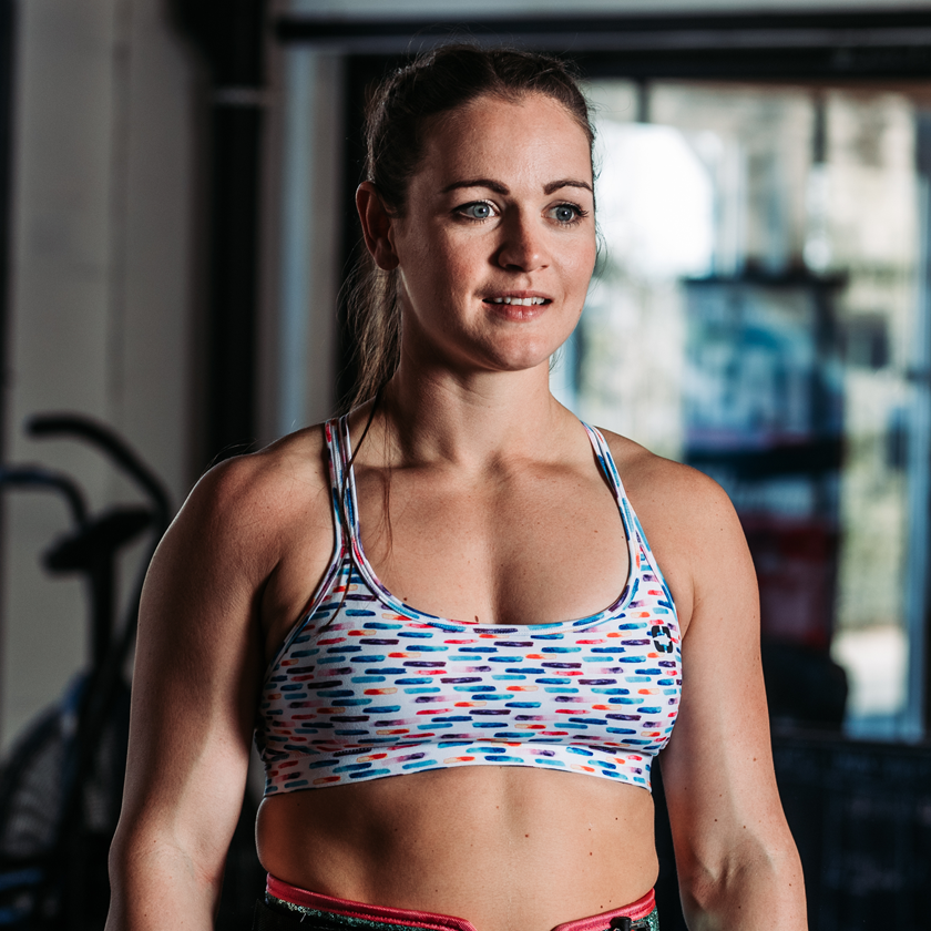 nike fav sports bra