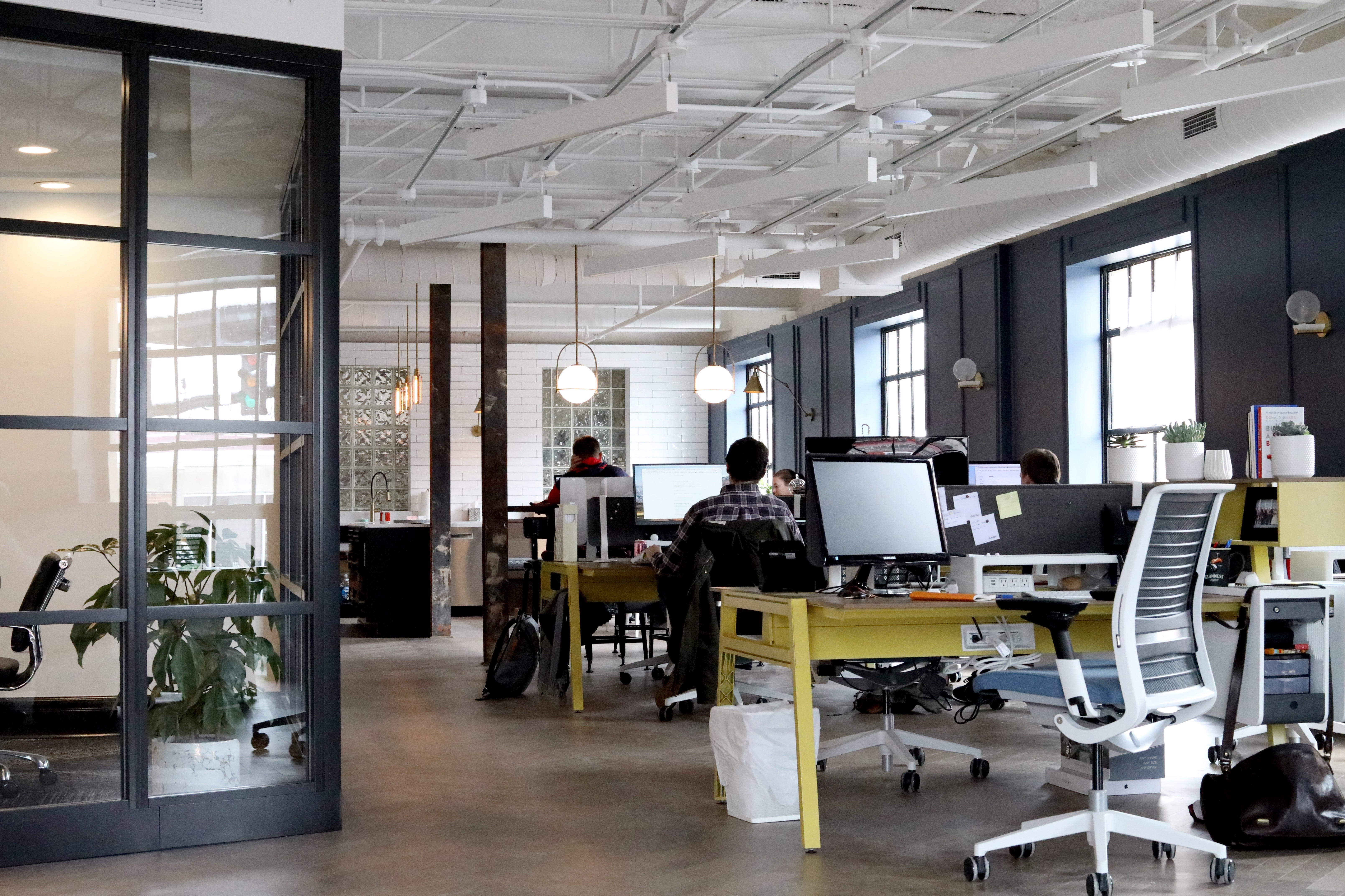 Does Pay Impact Loyalty In Tech A Study In Simple Data