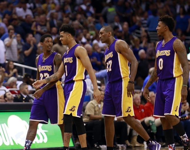 Lakers Locker Room In Turmoil After Video Of Them Playing