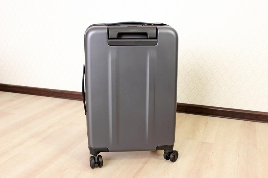 90 marks smart suitcase
