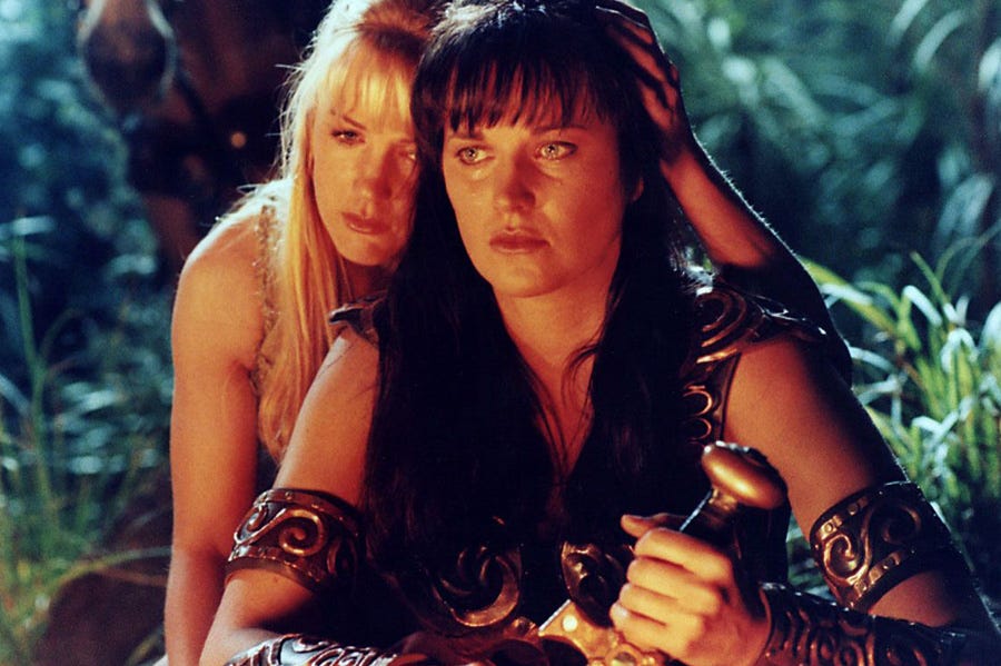 De 'Xena' a 'Amar es para siempre', así ven las series el amor entre  mujeres | by Valentina Morillo | Fuera de Series