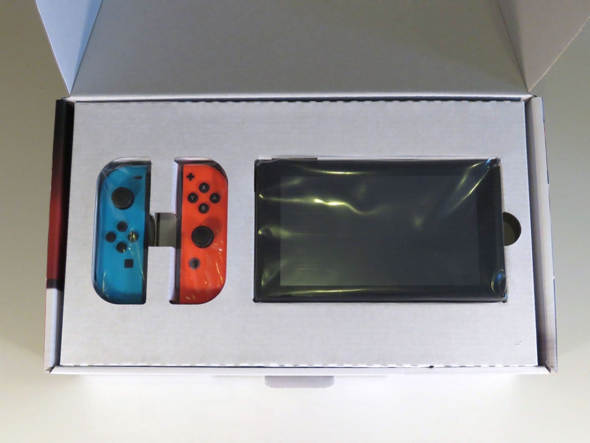 ハード編本日3月3日発売のnintendo Switch開封の儀を実施しました By Spotry Me Medium