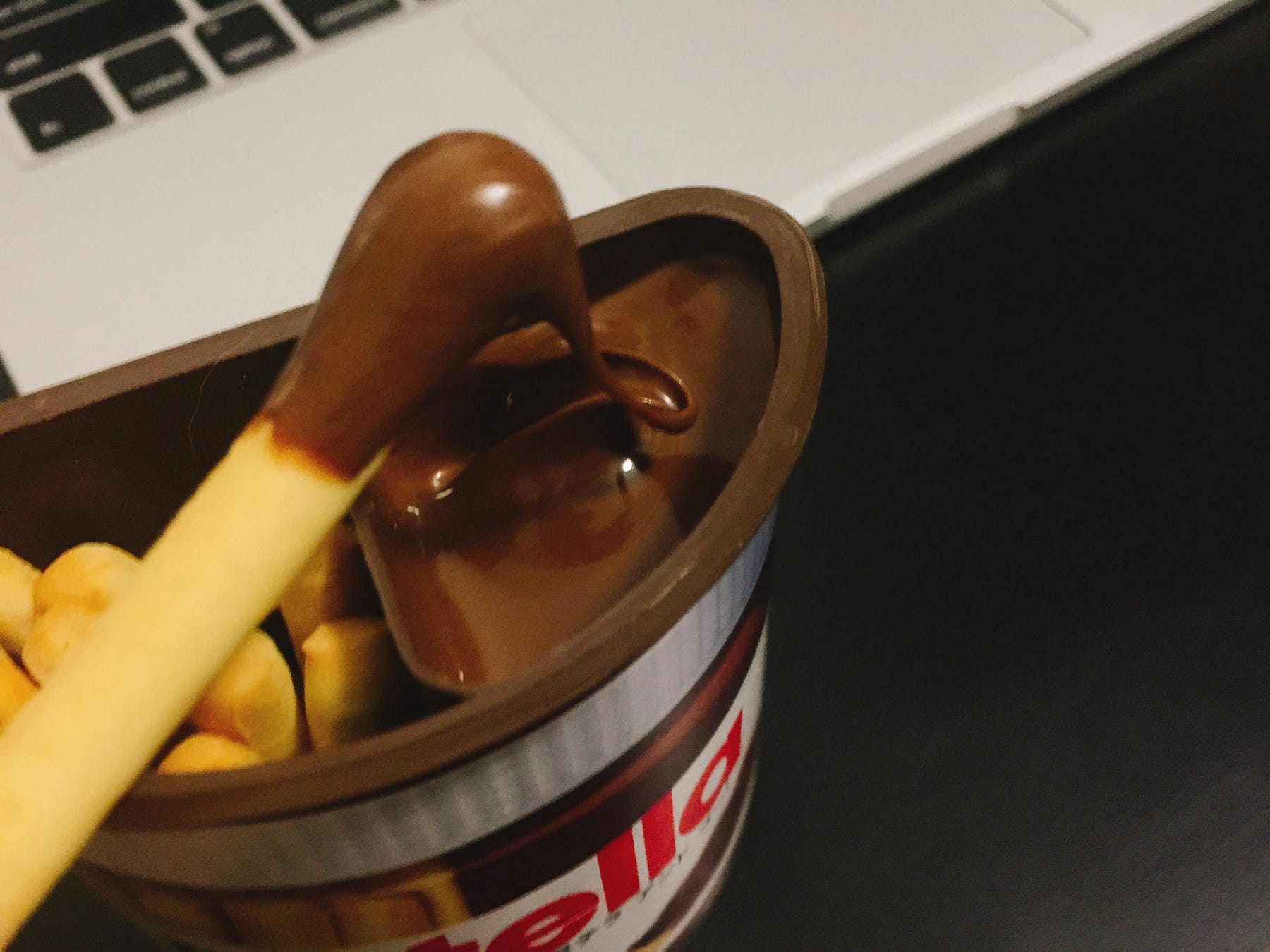 ヌテラアンドゴー は朝飯 おやつ いずれにしてもデブ製造アイテムな気がしてならない By ホシナ カズキ Hoshinacazuki