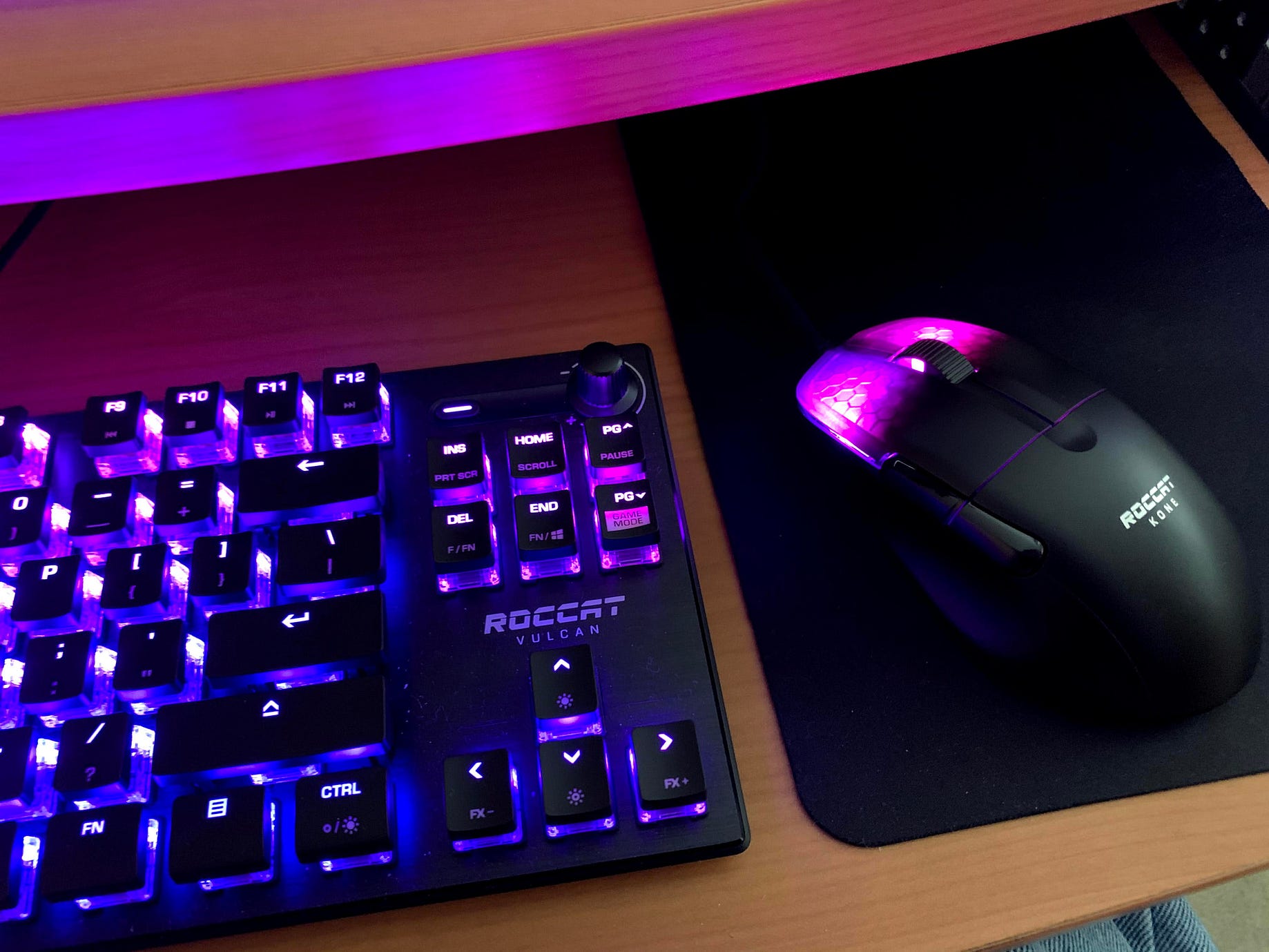 Roccat Kone Pro Wired Gaming Mouse Review By Alex Rowe Medium
