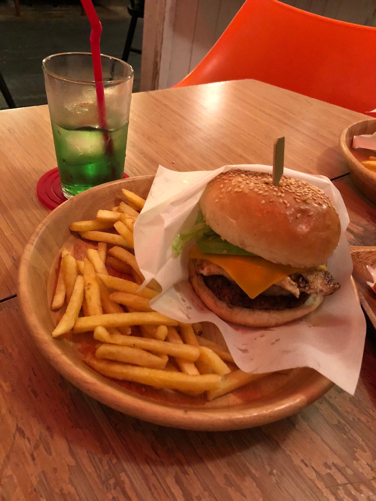 沖繩18 美式漢堡jetta Burger 一訪 By 洪小r 旅行の低語 Medium