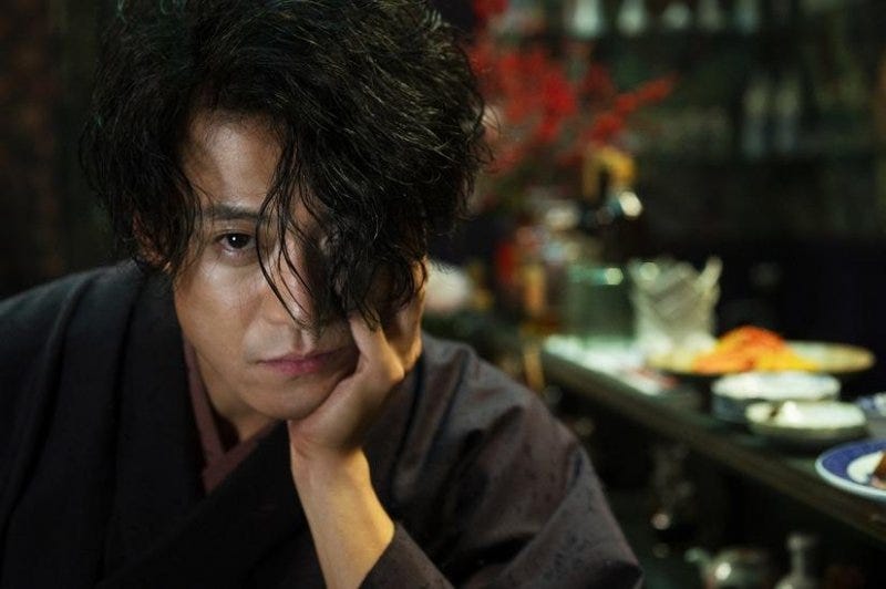 與太宰治並肩的無賴派人物 坂口安吾以墮落為人性的救贖 日本無賴派頹廢大師 除了太宰治以外其實還有其他人 日本評論家奧野健男曾經說過 若 By 清君