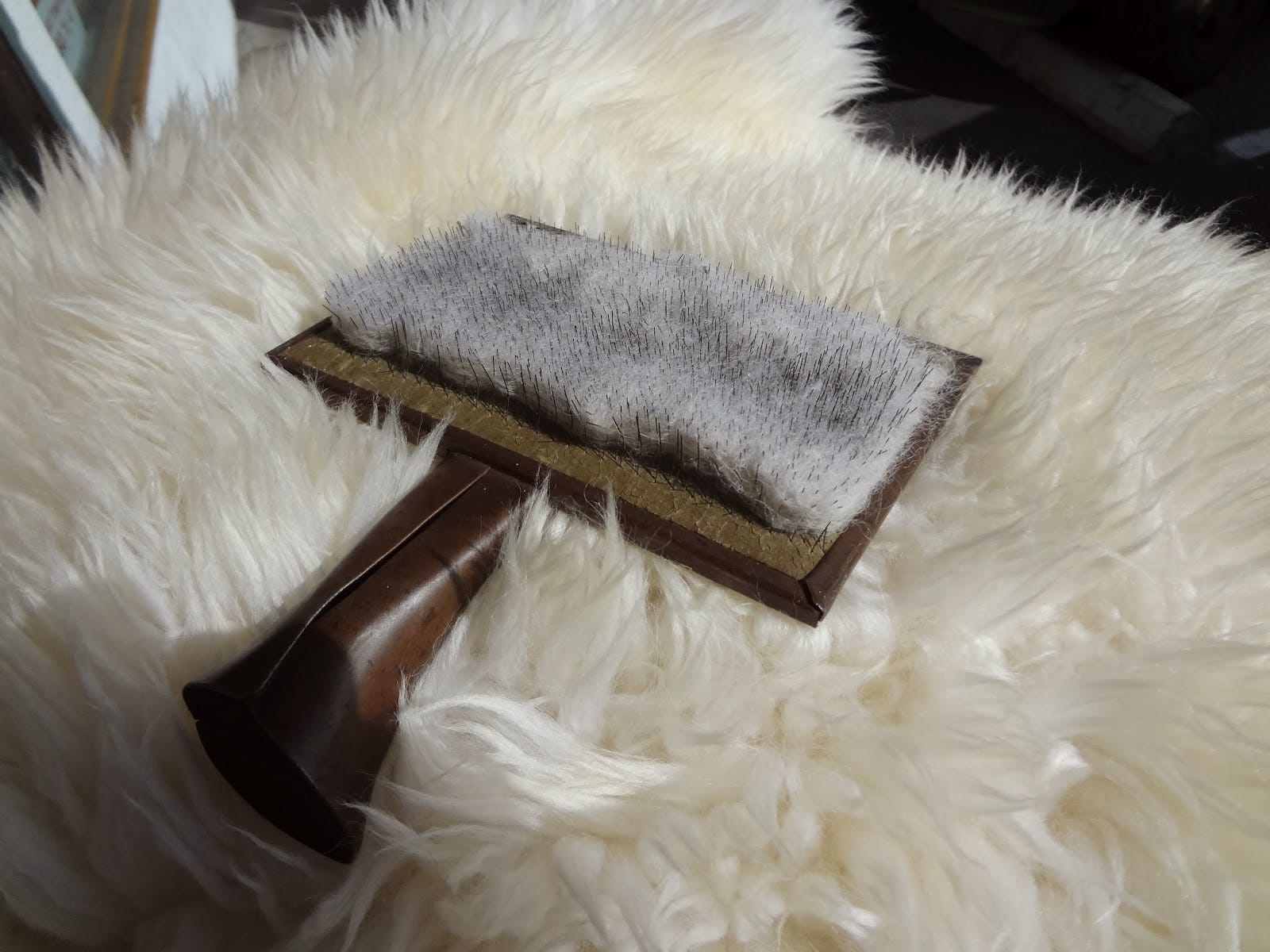 How to Clean a Sheepskin Rug — The Ultimate Guide  by Rugs 6