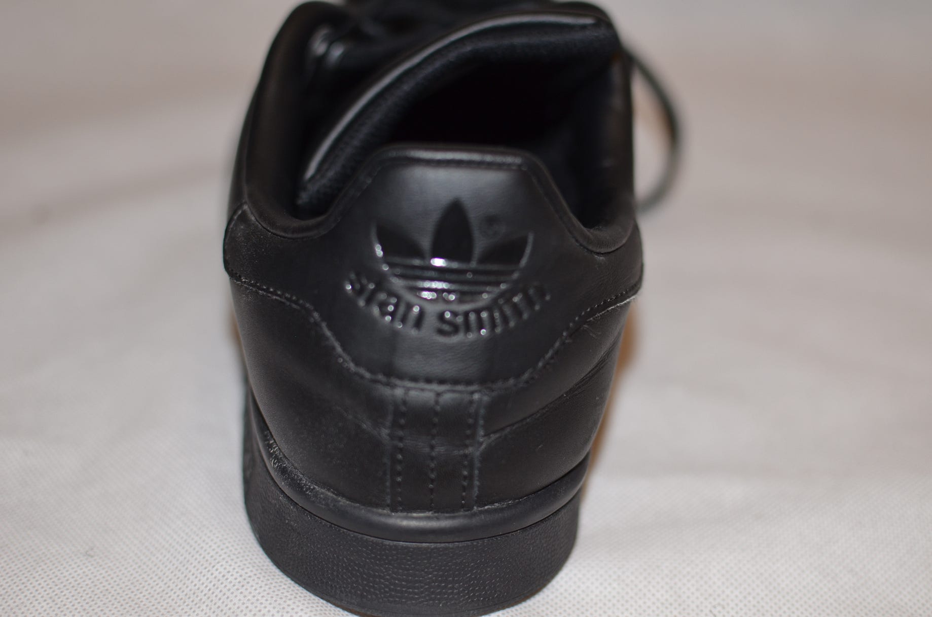 Adidas Stan Smith Review + On feet| ALL BLACK | by Tobiadey.eth | Medium