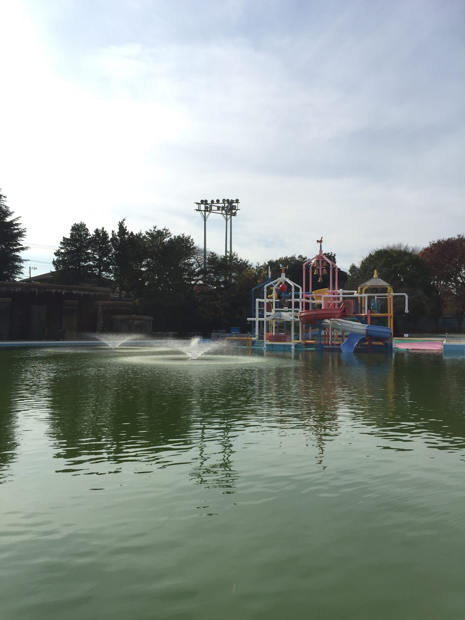 冬の遊園地 としまえん でルアーフィッシング 私が中学生のころ 結構ルアーフィッシングに夢中になっていました 近くの川や沼でナ By Hideki Asahi 朝火 英樹 Medium 冬の遊園地 としまえん でルアーフィッシング 私が中学生のころ 結構ルアーフィッシングに夢中になっていました 近くの川や沼でナ By Hideki Asahi 朝火 英樹 Medium