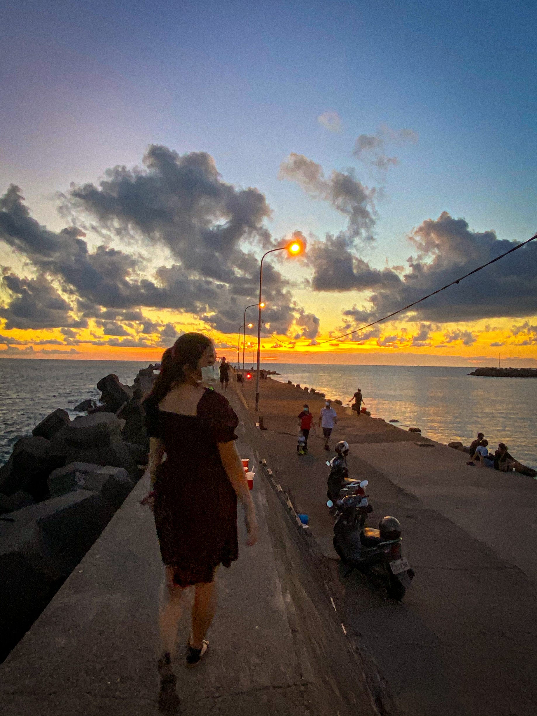 簡單奇妙的珊瑚礁 Polyglot Miao Medium