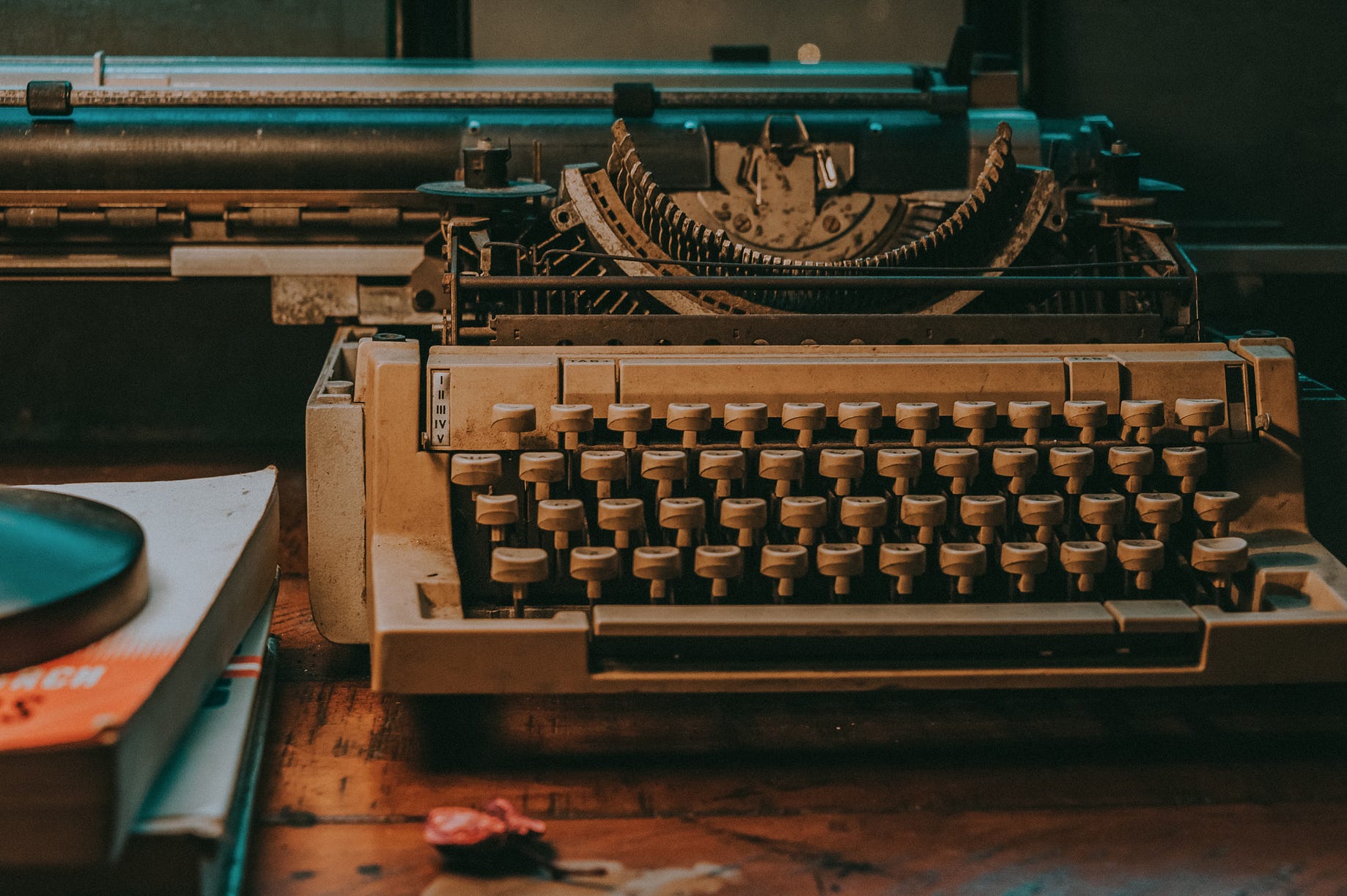 Pantsering In The First Person Pov Writing And The Pantser Versus By Woelf Dietrich Medium