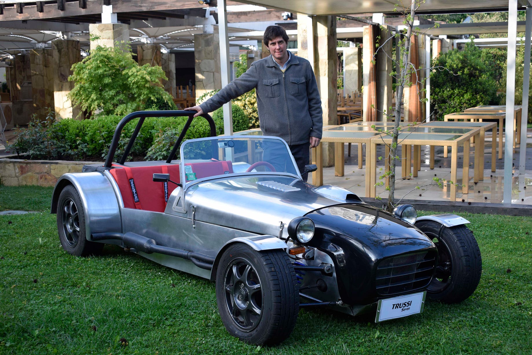 Trussi Seven Un Proyecto After Office By Francisco Ceruti Logipak Medium