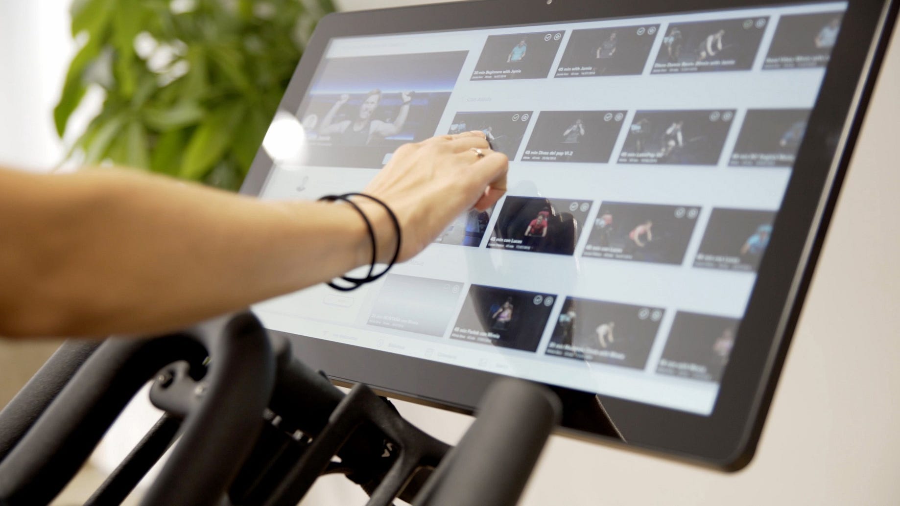 volava vs peloton