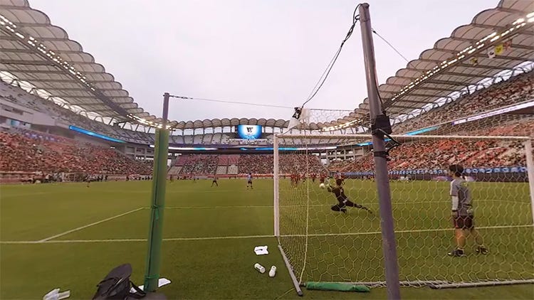 テクノロジーでスポーツ観戦が変わるトキ メルカリxアントラーズのvrを通じて By Yuji Kumagai Medium