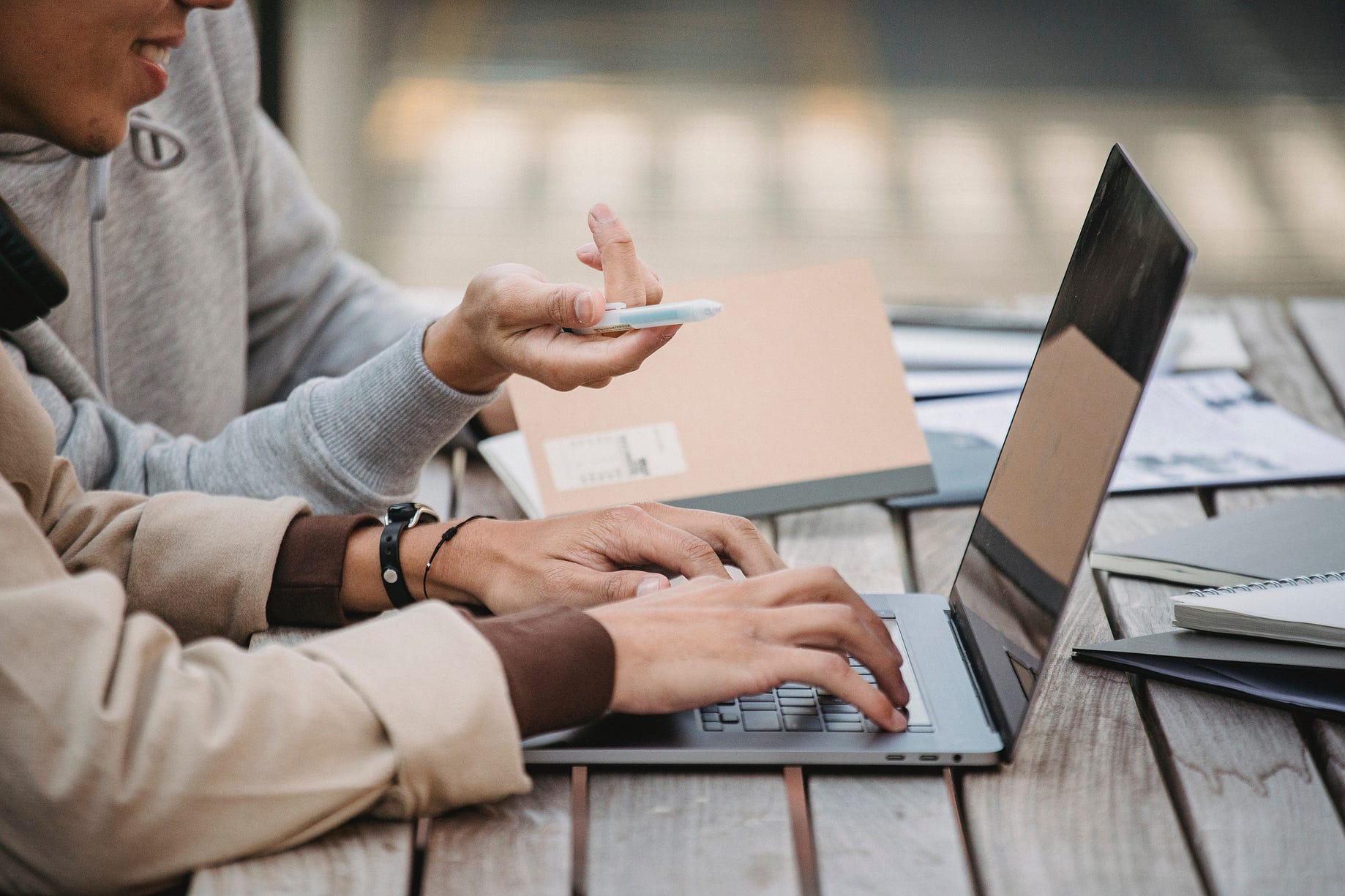Do You Need An Office 5 Ways To Go 100 Remote By Hi5 Getting Better Together Medium Do You Need An Office 5 Ways To Go 100 Remote By Hi5 Getting Better Together Medium