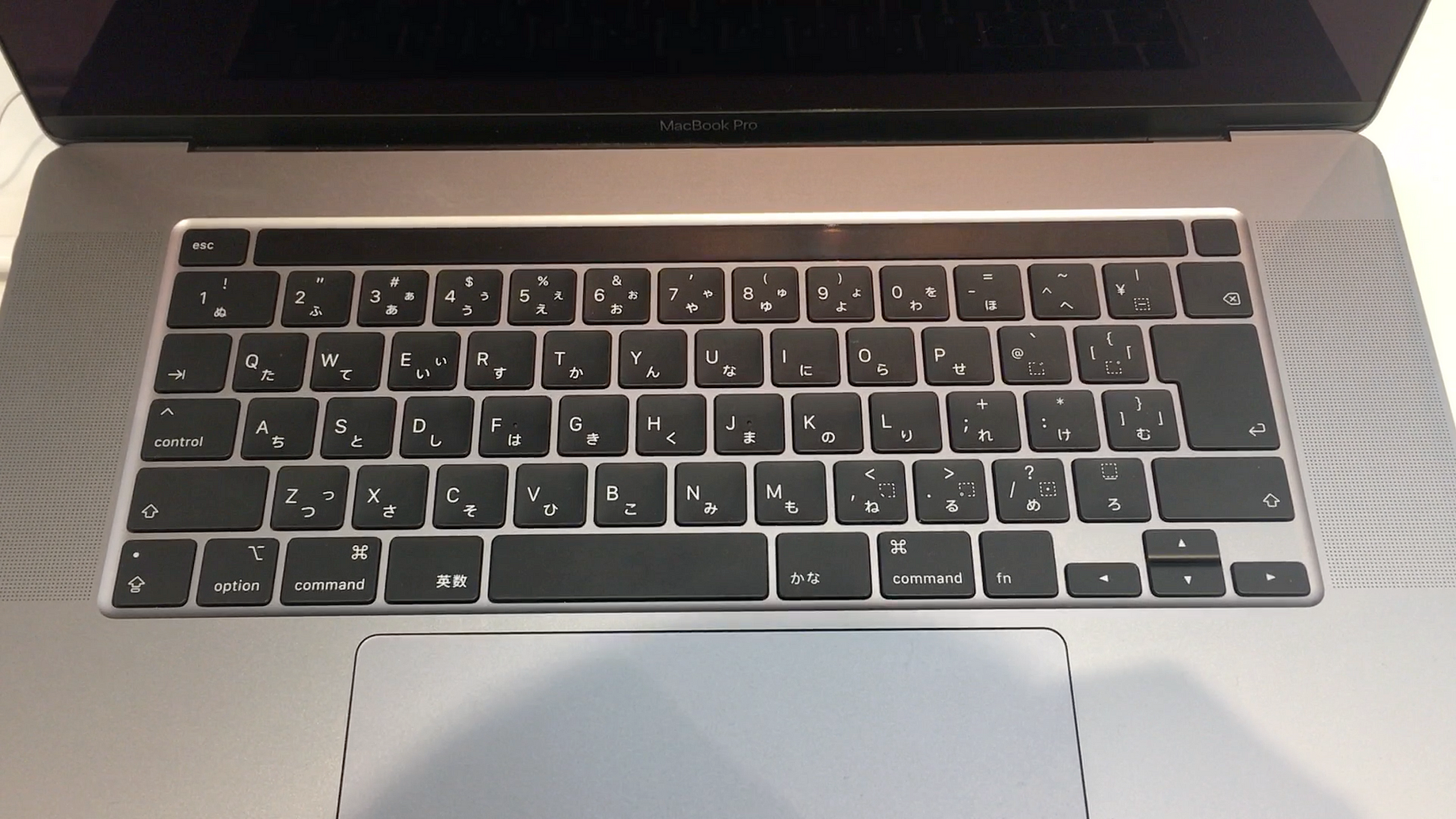 Macbook Pro 16inchを今更触ってきた感想と今後のモバイルコンピューティング By 虎豆しば2号 Medium Macbook Pro 16inchを今更触ってきた感想と今後のモバイルコンピューティング By 虎豆しば2号 Medium