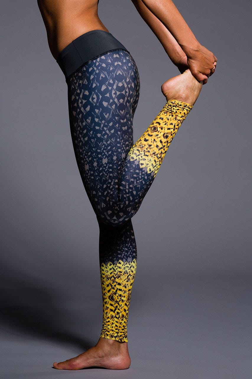 3 Reasons Men Should Wear Yoga Pants 