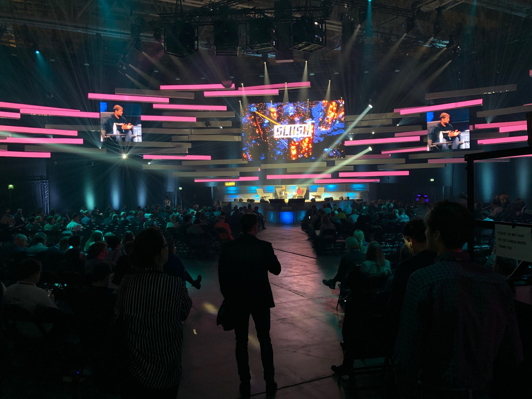 Slushの歩き方 Slush18 In ヘルシンキ 株式会社クロスデジタル 増田 剛です By Go Masuda Medium Slushの歩き方 Slush18 In ヘルシンキ 株式会社クロスデジタル 増田 剛です By Go Masuda Medium