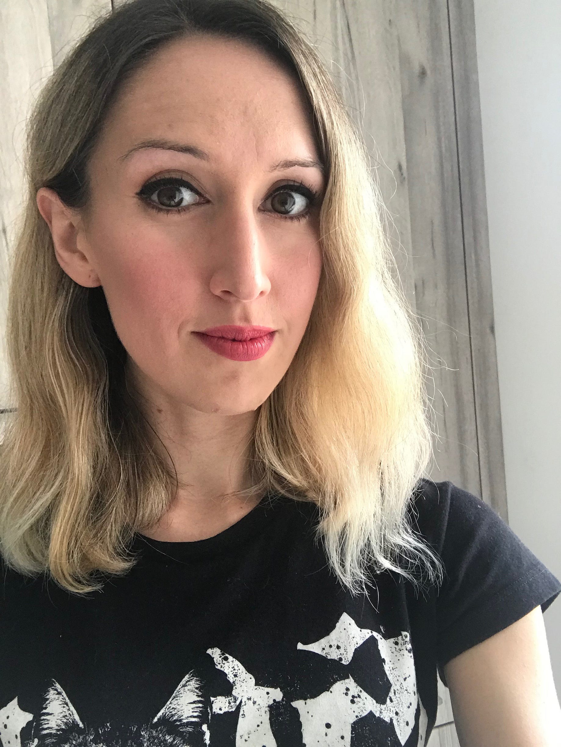 The Best Makeup For Dry Or Dehydrated Skin Glo Skin Beauty Blog