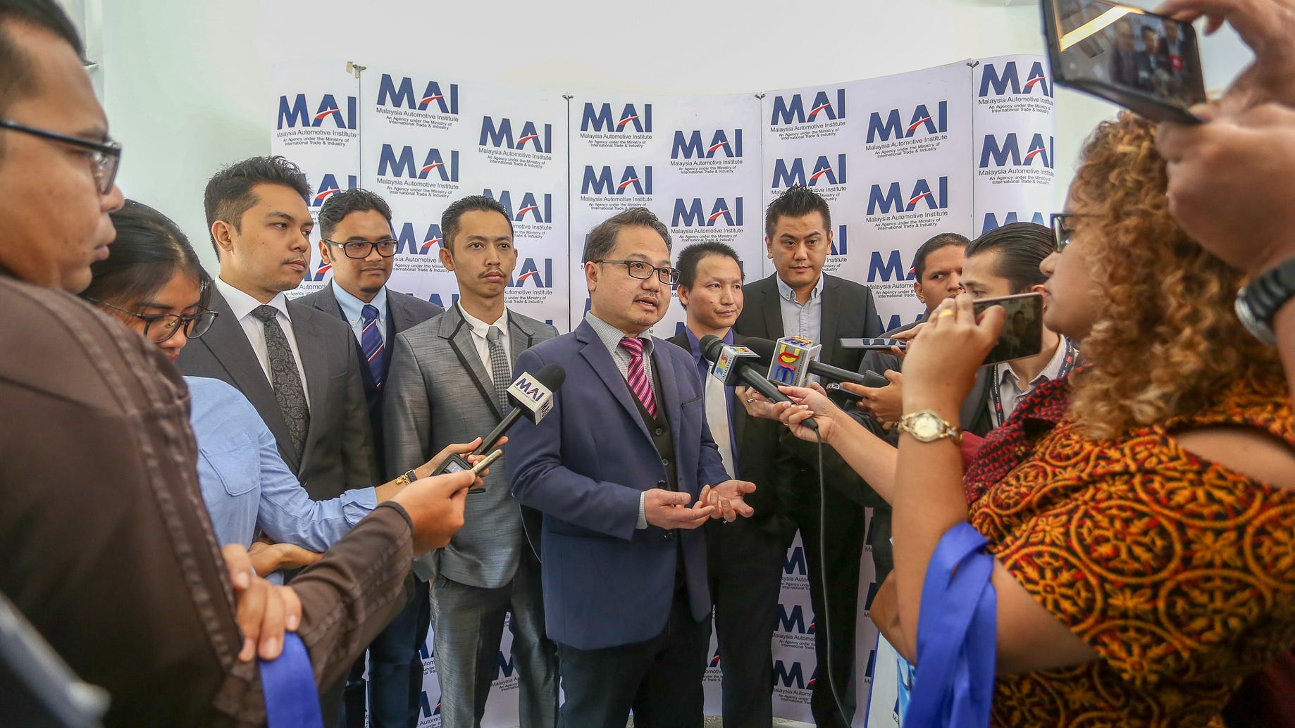 Sophiatx Blockchain Chosen To Accelerate The Development Of Malaysia S National Automotive Industry By Sophiatx Medium