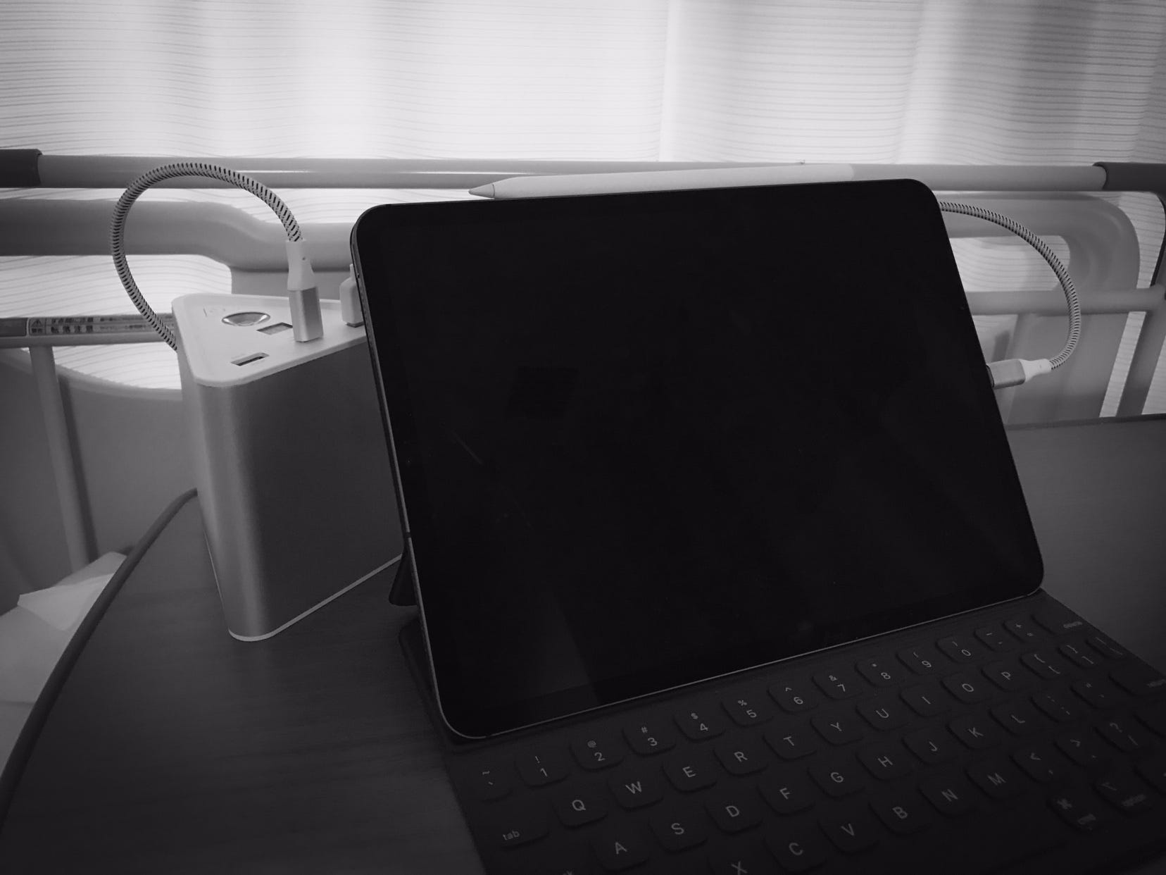 入院日記 痛くない親不知はまじでこわいよ 19冬 正確には顎骨嚢胞摘出術 ならびに親不知の抜歯術のため 1週間ほど入院しておりまし By いしたにまさき シン みたいもん 入院日記 痛くない親不知はまじでこわいよ 19冬 正確には顎骨嚢胞摘出術 ならびに親不知の抜歯術のため 1週間ほど入院しておりまし By いしたにまさき シン みたいもん