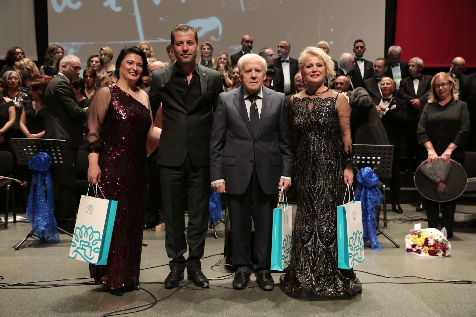 sarkilar guzelse hala sozlerini bildigimiz sarkilari dinlemek by canan ekinci yilmaz c e y turkce yayin medium