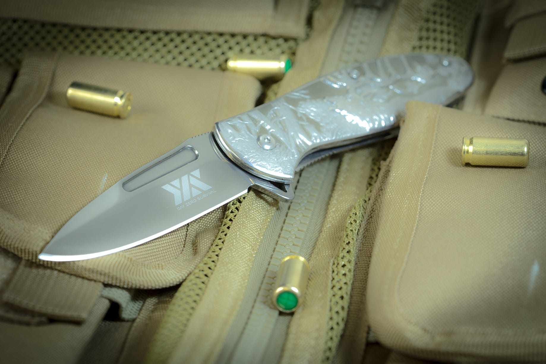 Knife Necklace Women S Preferred Self Defense Weapon By Hannah Baker Medium