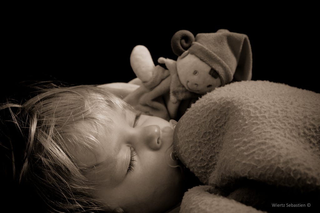 Le Doudou Oui Mais Jusqu A Quel Age By Maplaceencreche Les Turbulents