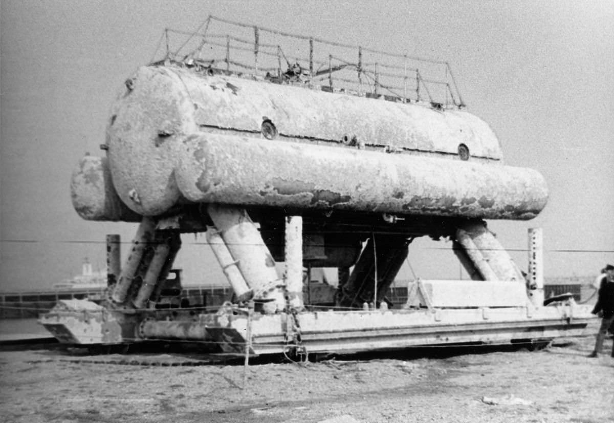 wallpapers Helgoland Underwater Laboratory historical underwater habitat showcase