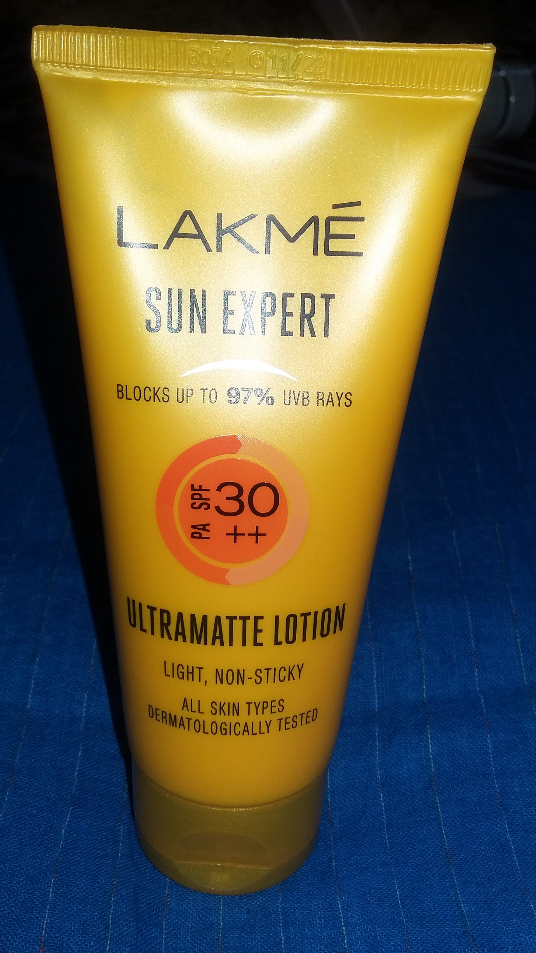 lakme sunscreen spf 30 for oily skin