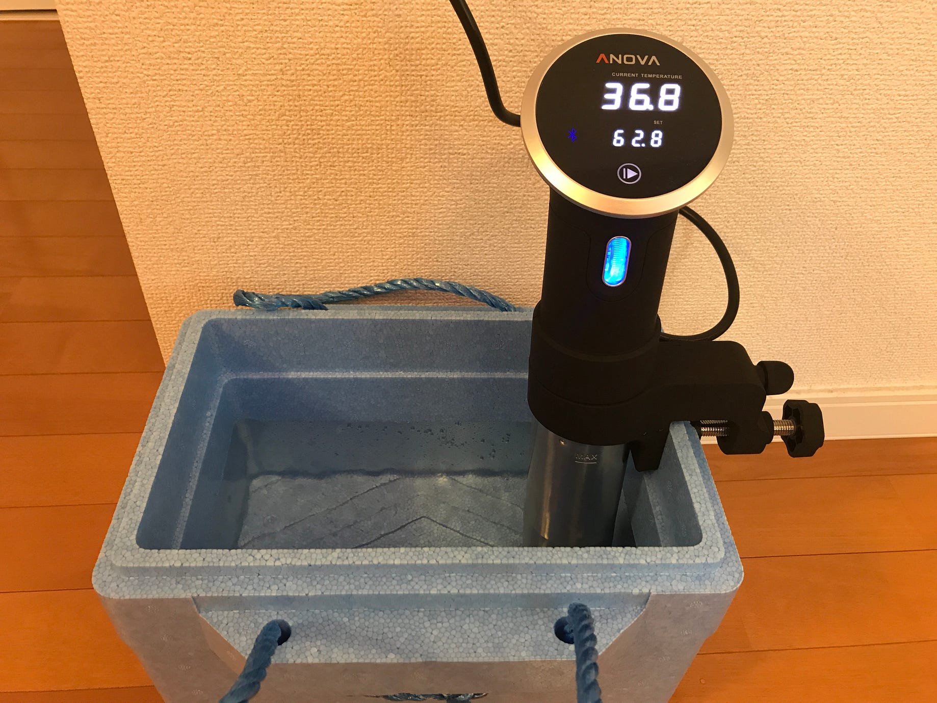 Anovaで低温調理 家で低温調理ができるanovaを購入し いろいろ調理してみました By Miso Soup3 エンジニアの家庭運用tips Medium Anovaで低温調理 家で低温調理ができるanovaを購入し いろいろ調理してみました By Miso Soup3 エンジニアの家庭運用tips Medium