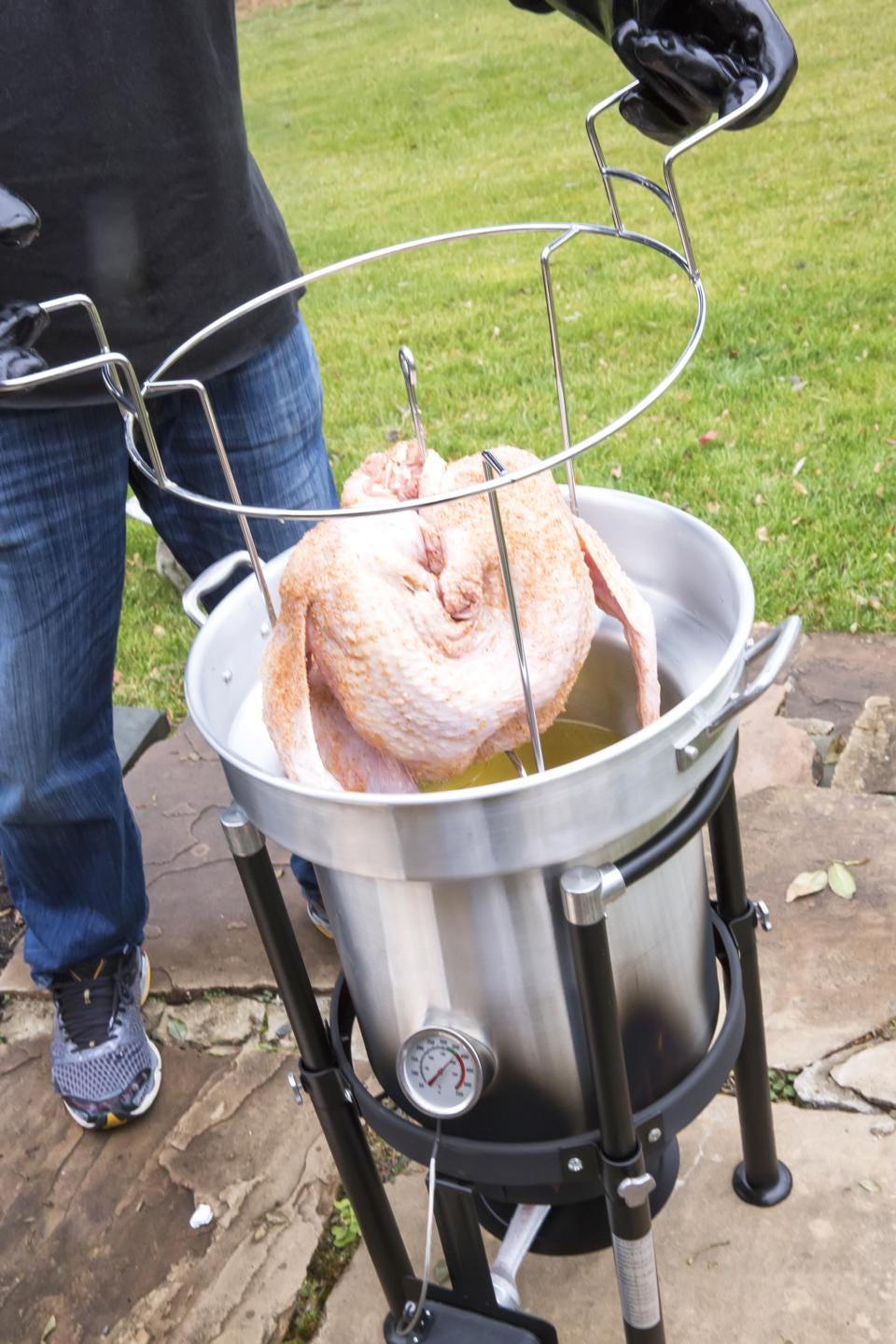 The Physics Of Why You Must Never Deep Fry A Frozen Turkey by Ethan