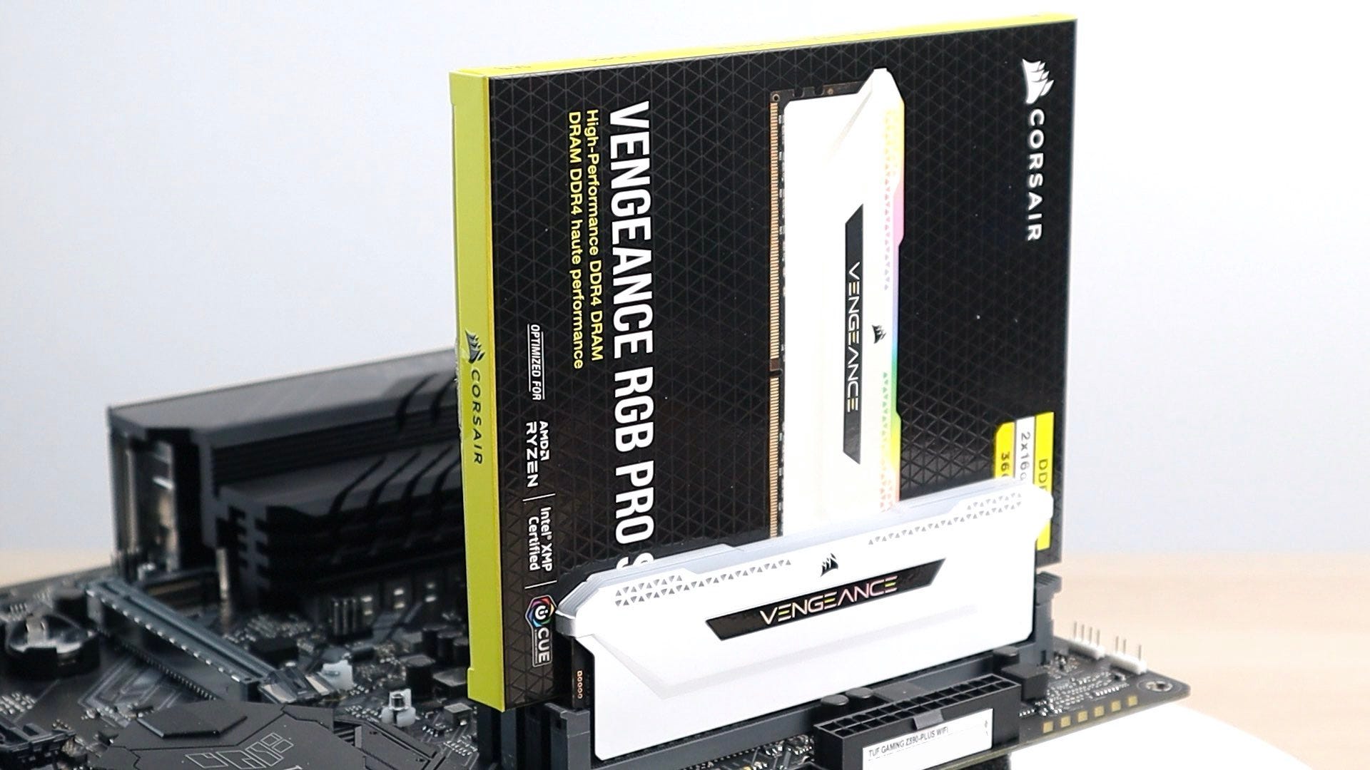 3C／頂尖性能 雪白復仇！CORSAIR VENGEANCE RGB PRO SL 16GBx2 3600MHz 