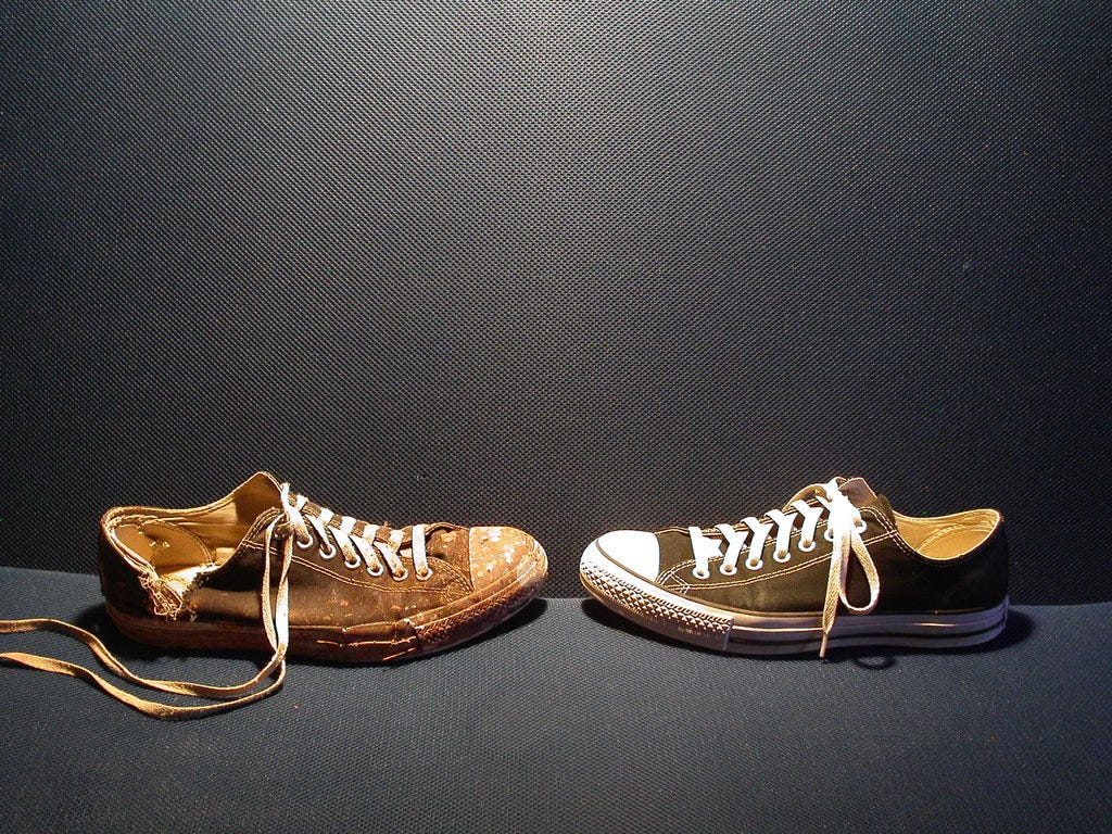 Мини купер джорджа харрисона. Бентли 1939. Кадиллак гартман 1937. Старое авто против нового. New old картинка.