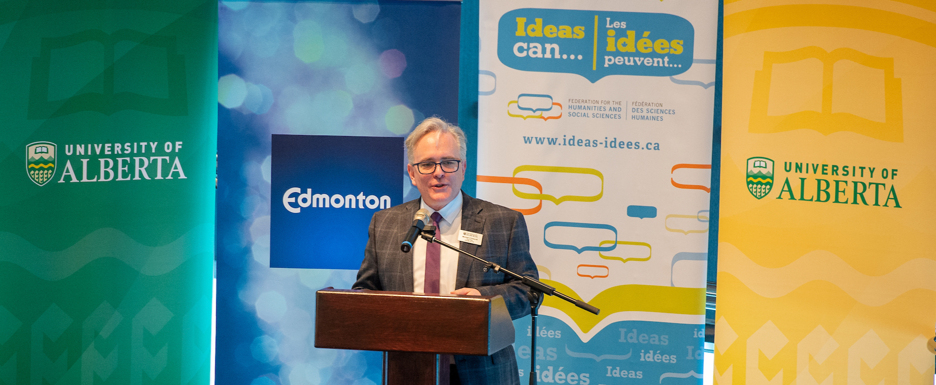 Mike O’Driscoll welcomes guests to the announcement of Congress 2021.