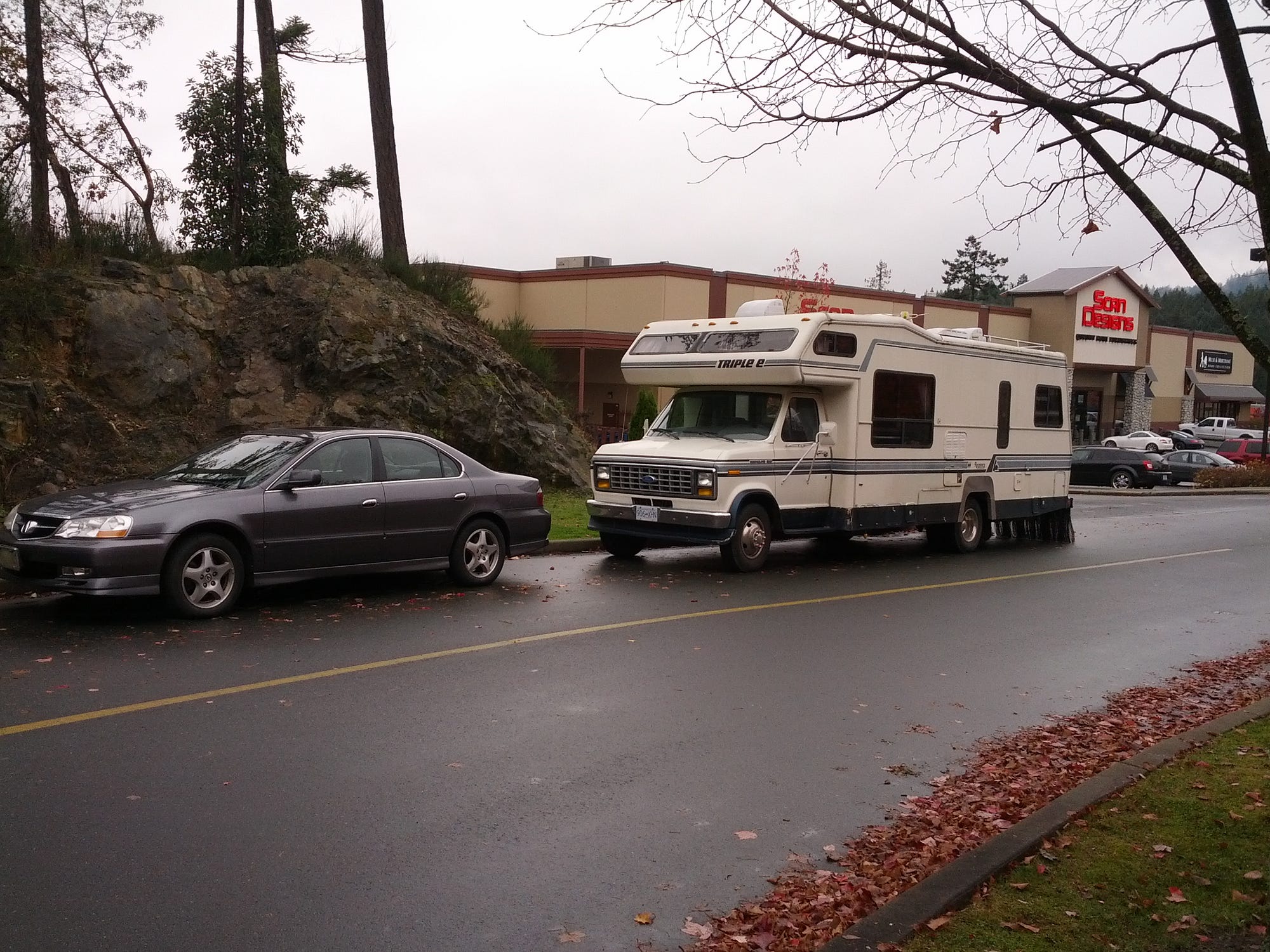 我的motorhome心路历程 2 Rv与tent By Kevin Zhang The Sweeping Monk Rv Life 房车旅行 Medium