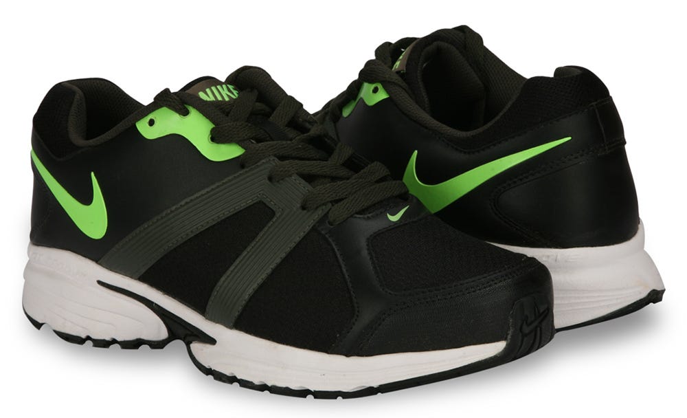 nike running shoes under 2500