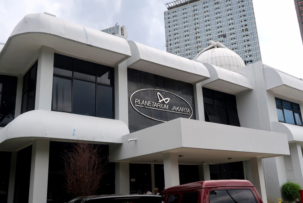 Penantian Revitalisasi Planetarium Jakarta Marsha Nadhira