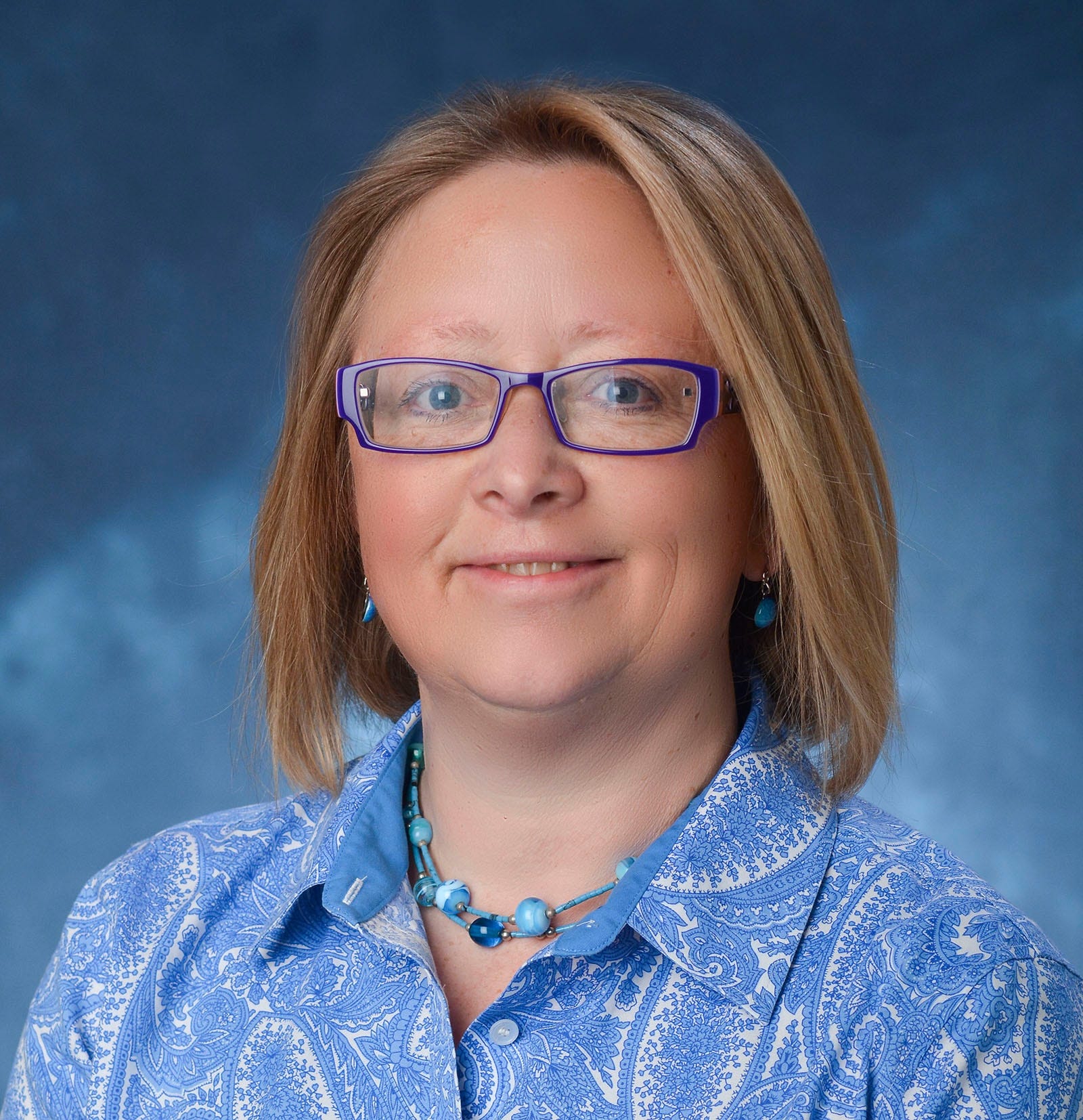Author Lesley L. Smith On How To Write Compelling Science Fiction and 