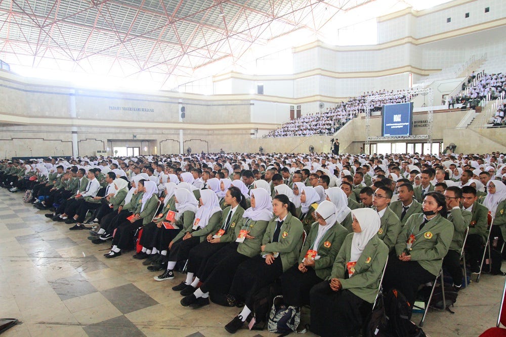 Momen-Momen Seru PKKBN di UPN "Veteran" Yogyakarta | by ...