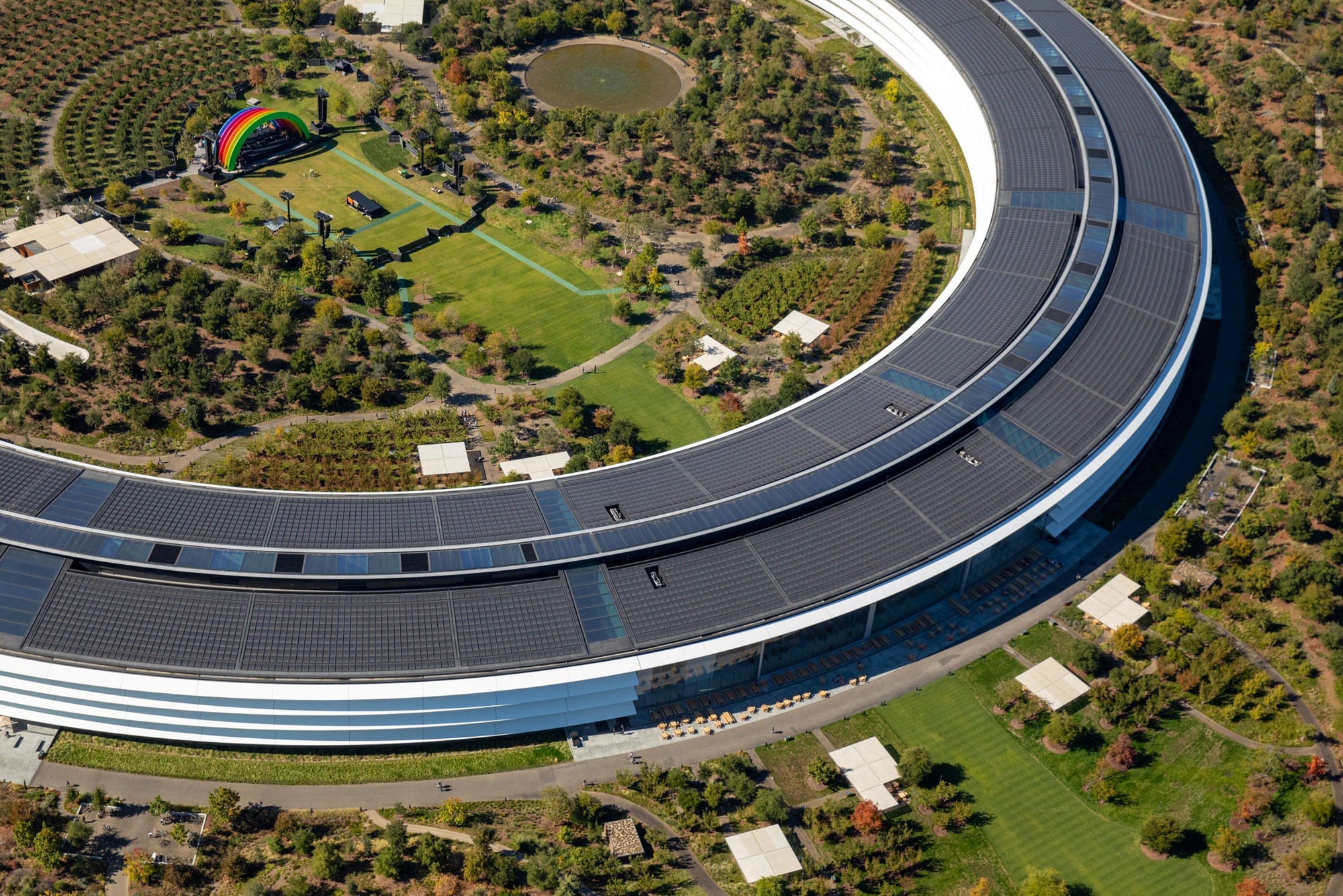 The Apple Inc. campus stands in this aerial photograph taken above Cupertin...