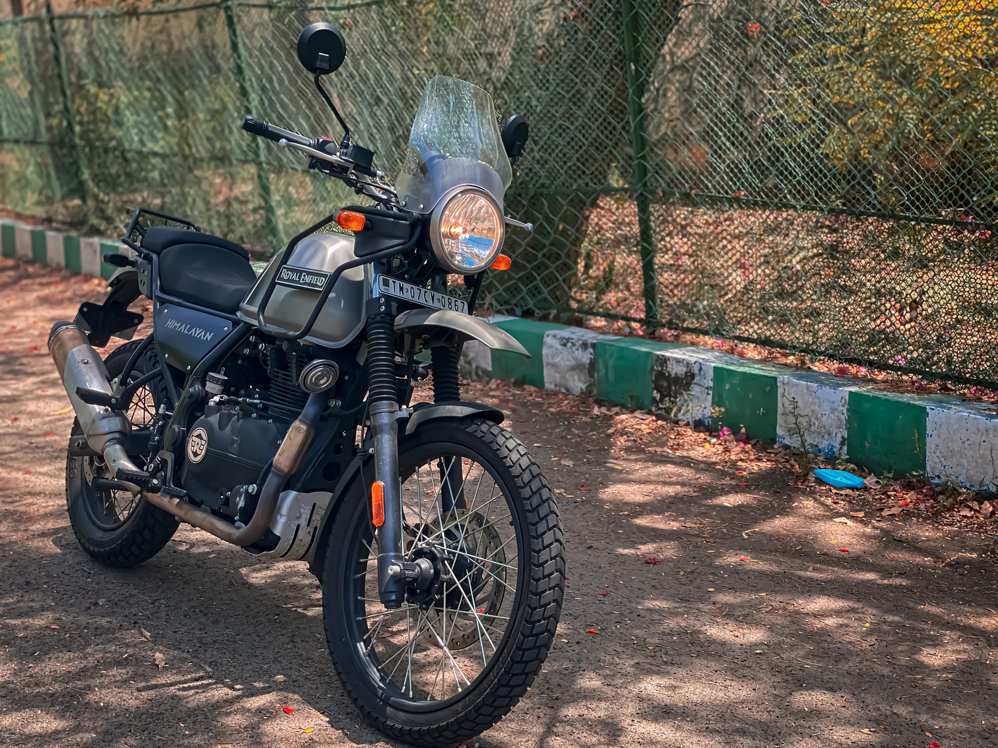 himalayan bs6 top box