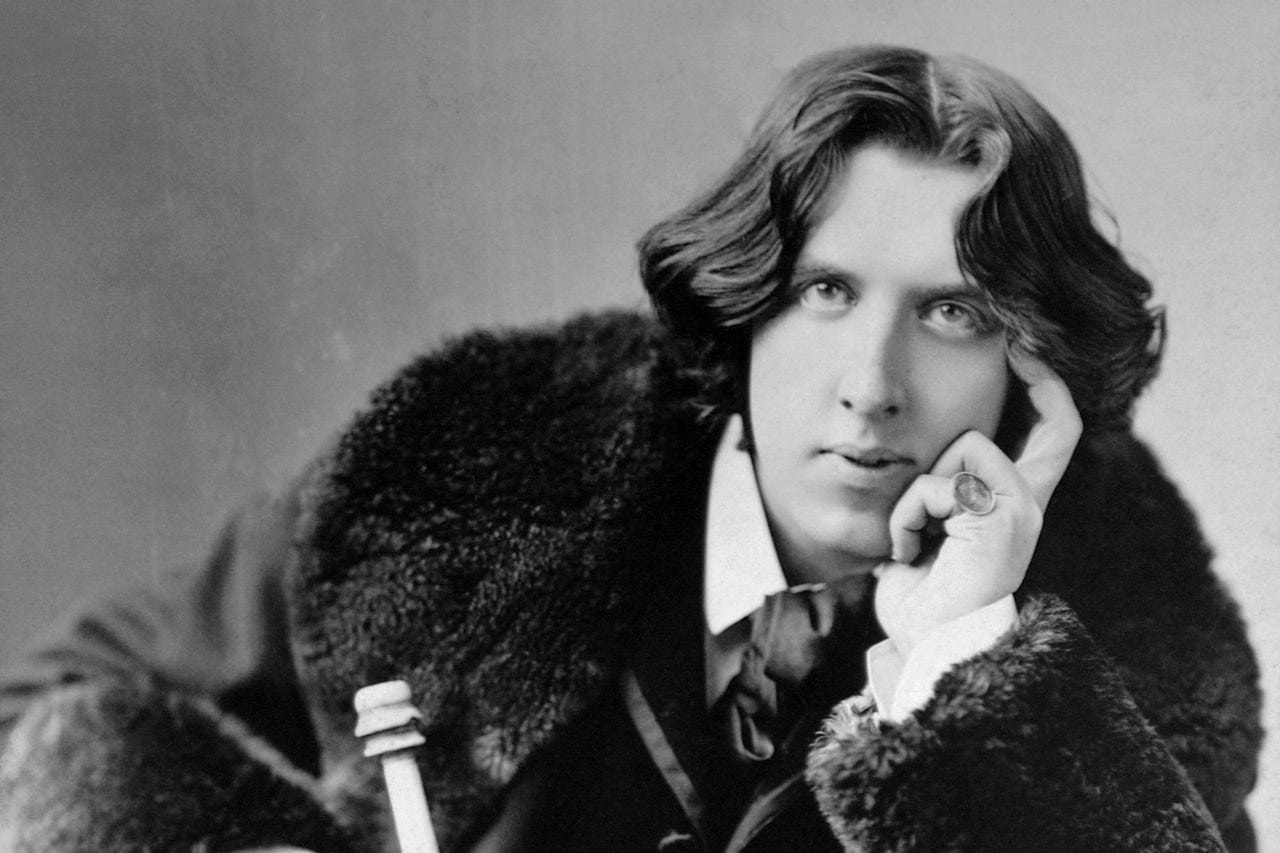Los Nuevos Hermanos Siameses Por Oscar Wilde By Julian J Hernandez Medium