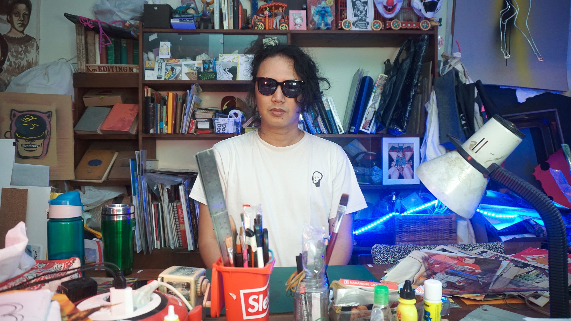 Membuat Komposisi Gambar Lucu untuk Menghibur Diri Sendiri ...