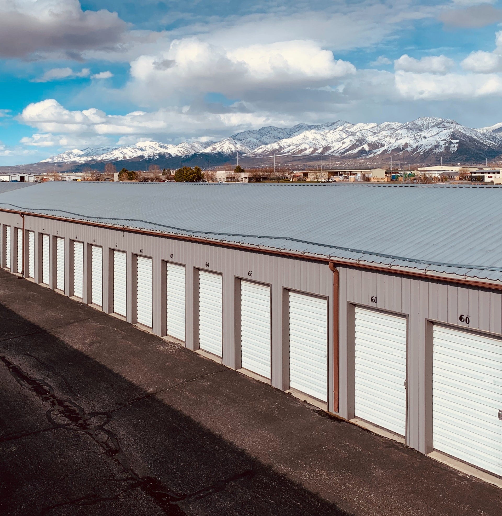 Storage unit, consumerism